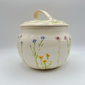 Vintage Studio Art Pottery 2Pc Wildflower Jar with Lid 6.5" Signed, Farmhouse